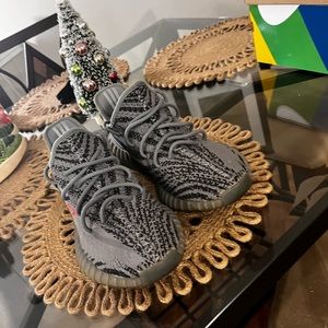 Yeezy beluga 2.0 350